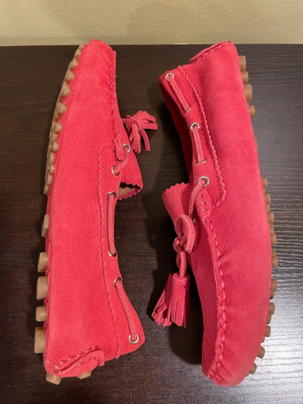 Coach Red Suede Tassel Bow Moccasin Loafers Size 6 - Picture 2 of 5